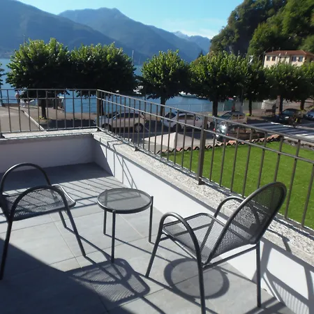 ホテル Albergo Dongo 3*