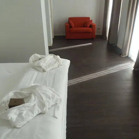 Albergo Dongo 3*