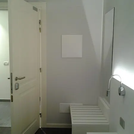 Albergo Dongo 호텔