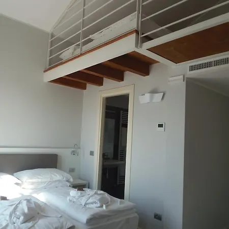 Albergo Dongo 동고