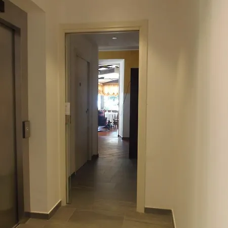 Albergo Dongo 호텔