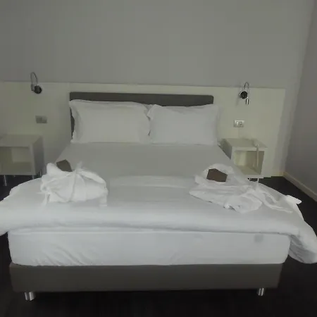 Albergo Dongo 호텔