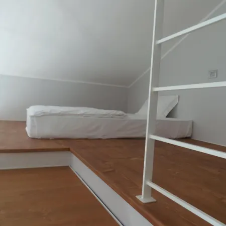 Albergo Dongo 호텔 3*
