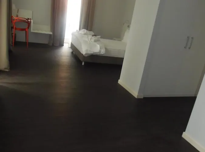 Albergo Dongo Hotel 3*