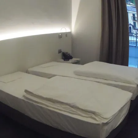 Albergo Dongo 호텔 3*