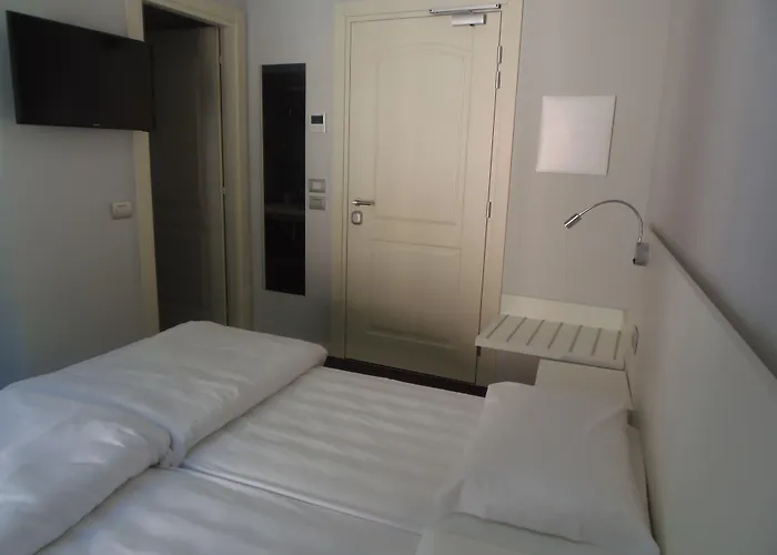 Albergo Dongo