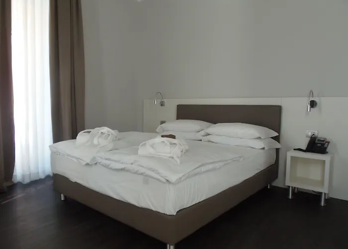 Albergo Dongo Hotel 3*