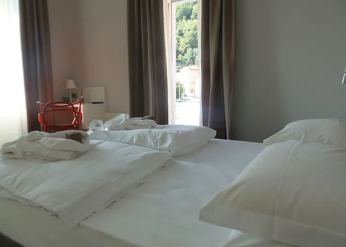 Hotel Albergo Dongo Dongo
