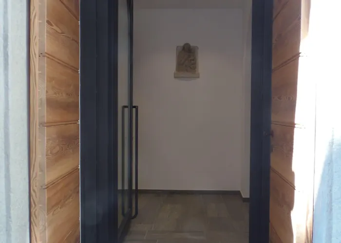 Hotel Albergo Dongo 3*